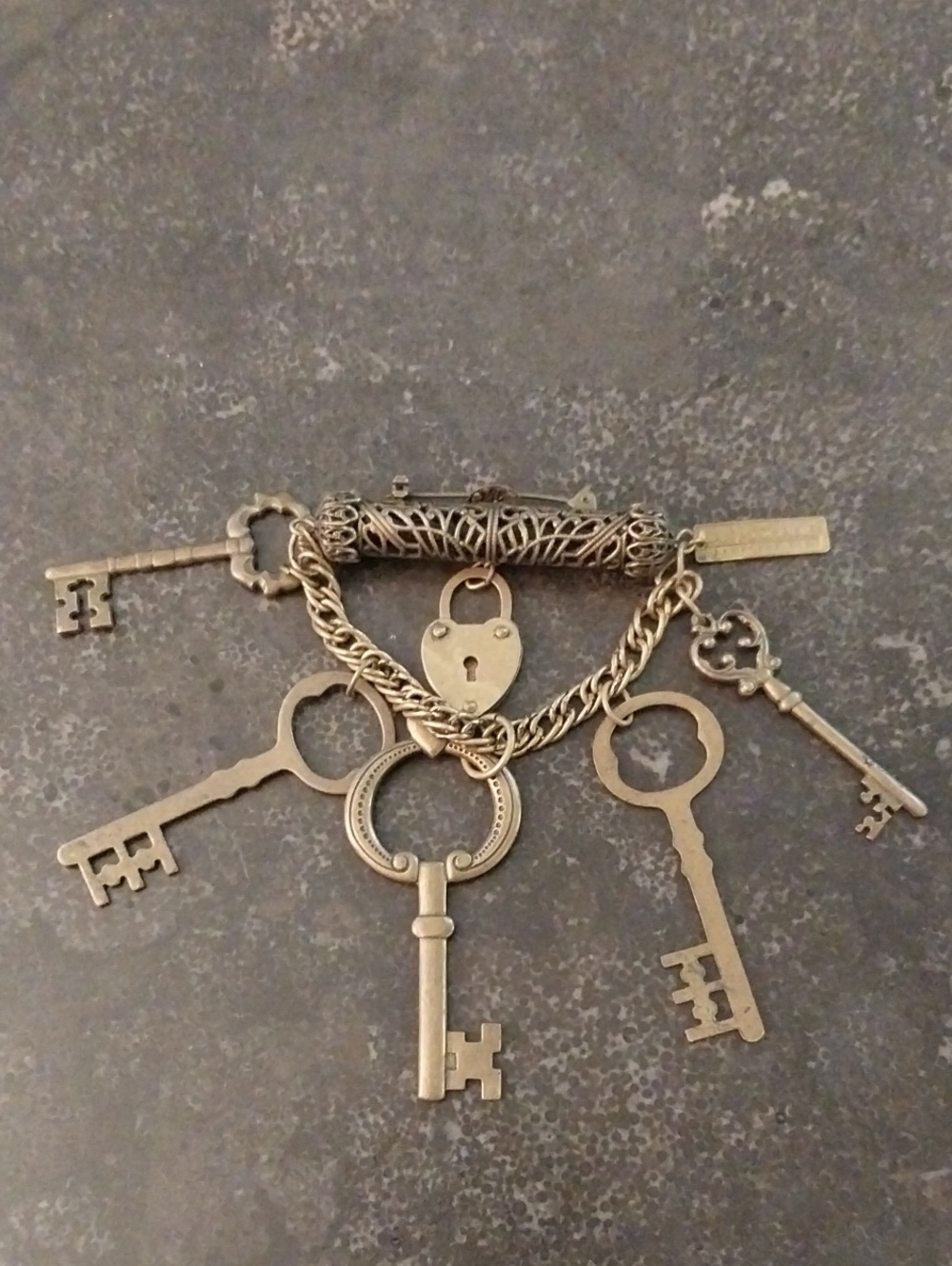Vintage -Steampunk "Keys To My Heart "Dangle Bridge By Jan Michaels